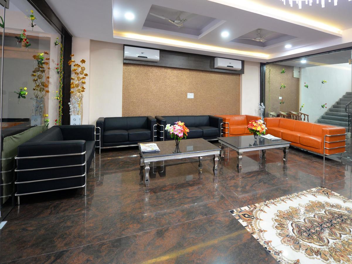 Super Collection O Lotus Grand Near Secunderabad Railway Station Hotel Bagian luar foto